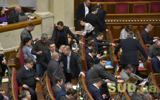 Депутат пропонує виключити граничний вік перебування на посадах місцевого самоврядування