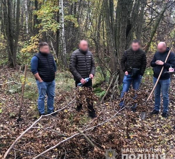 Пропал без вести: в лесу под Киевом нашли убитого мужчину