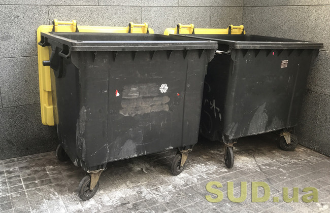 Регулярно воровал мусорные баки: львовские копы задержали вора, который «делал бизнес» на мусоре, видео