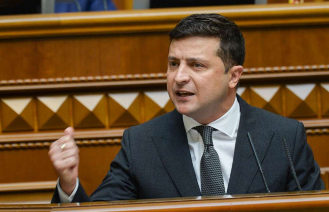 Зеленский посетит заседание «слуг народа», чтобы обсудить увольнение судей КСУ