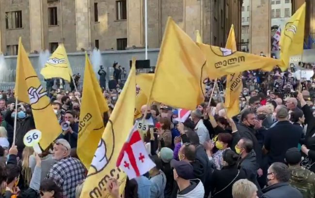 Митинги в Тбилиси: грузины протестуют против результатов выборов