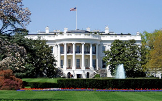 В США готовятся к массовым протестам: вокруг Белого дома поставят забор – СМИ