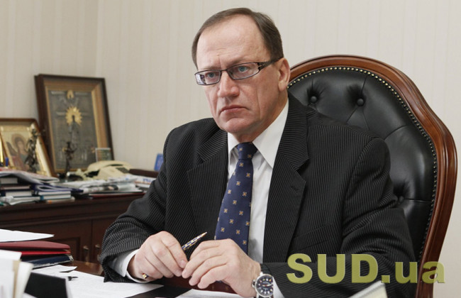 Олександр Пасенюк: ідея розпуску КСУ вступає в прямий конфлікт з нормами Конституції