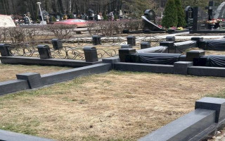 $10 000 за место на кладбище: в Киеве за вымогательство будут судить «ритуальных дельцов»