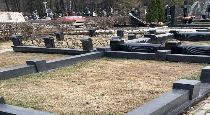 $10 000 за место на кладбище: в Киеве за вымогательство будут судить «ритуальных дельцов»