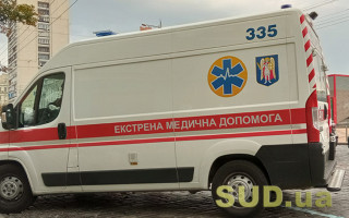 Трагедия в Киеве: на остановке умер мужчина