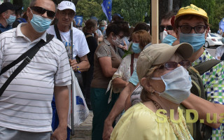 В Україні вперше виявили понад 9 тис. нових випадків Covid-19 за добу
