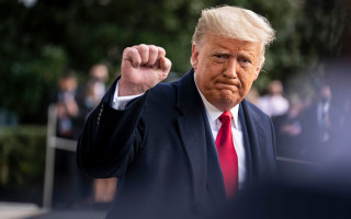 Трамп заявил, что демократы пытаются украсть у него победу