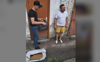 Два ноутбуки за непритягнення копа до відповідальності: прокурор з Рівного постане перед судом