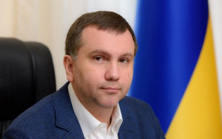 Павел Вовк напомнил, что ранее ОАСК удовлетворил иск экс-главы КСУ Станислава Шевчука: «К заговорам я отношения не имею»