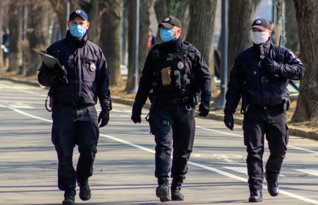 Полиция сможет штрафовать на месте за отсутствие маски
