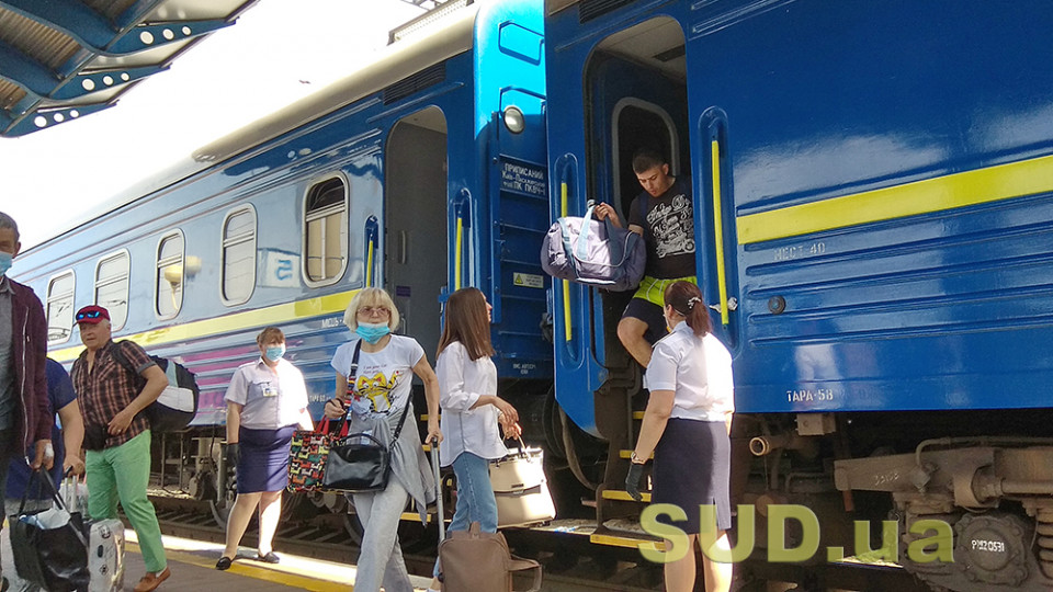 Укрзализныця возобновляет посадку пассажиров в «красном» Ужгороде