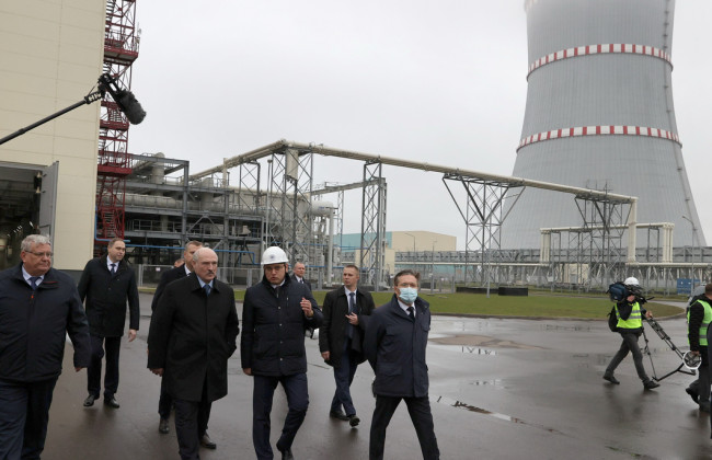 Лукашенко заявил, что Беларусь становится ядерной державой