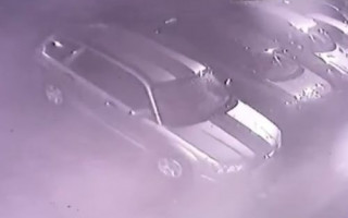В Киеве водитель громил автомобили на стоянке