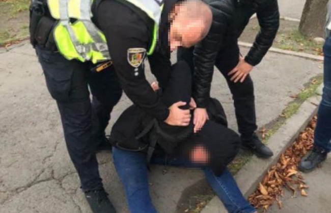 Убийства на улице Кривого Рога: нападающему сообщили о подозрении