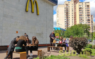 «МакДональдс» представит серию бургеров и завтраков на основе растительного мяса