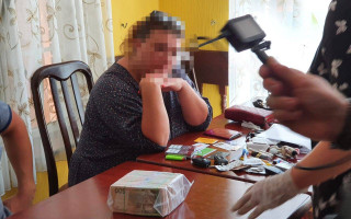 Судитимуть жінку, яка вимагала ₴4 мільйони за вплив на службовців АМКУ  для зменшення штрафу