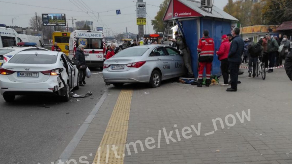 Полиция взялась за расследование смертельного ДТП в Киеве с участием такси Uber