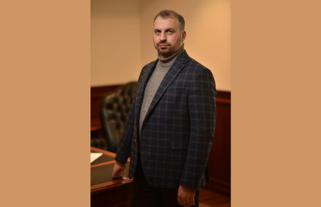 Вирішення конституційної кризи: «Яка розумна тому альтернатива?»