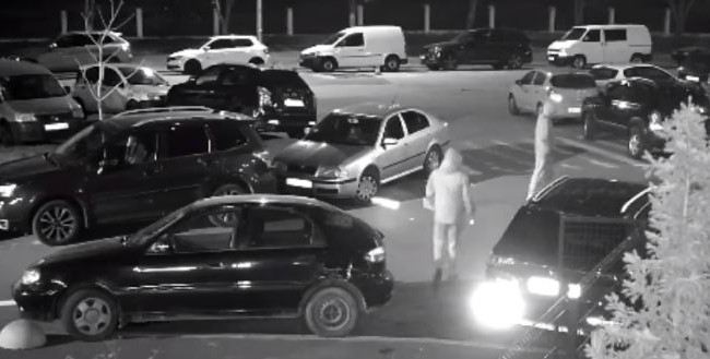 Киевлянам показали опасных автоворов, видео