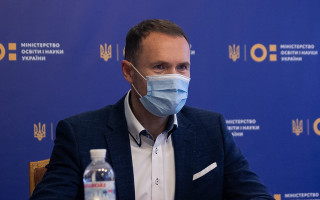 МОН рекомендует вузам переходить на смешанную форму обучения