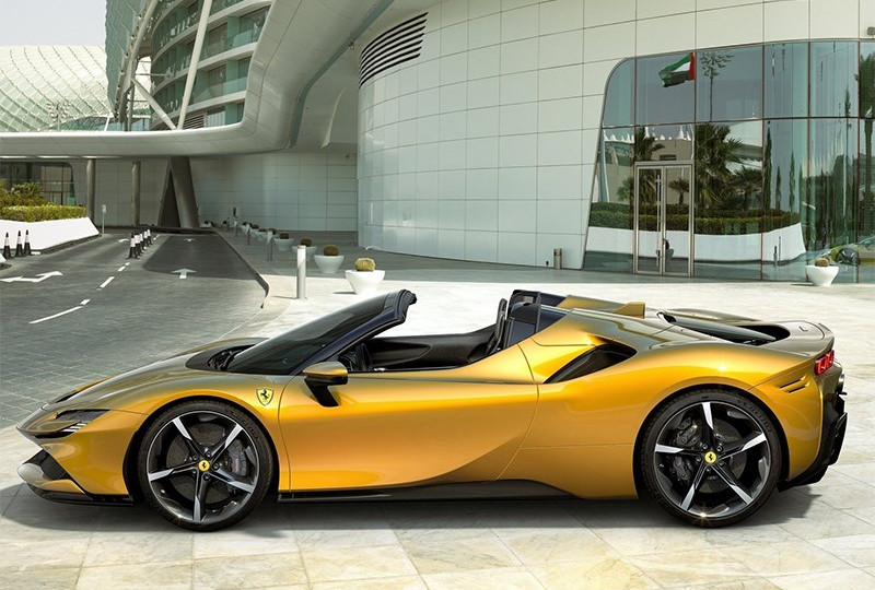 Ferrari выпустила самый мощный кабриолет: фото