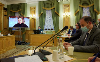 Верховна Рада має вирішити питання Конституційного Суду до кінця року, — Зеленський