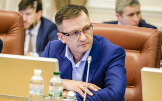 Уманский заявил, что «дорожный картель» разворовал миллиарды из COVID-фонда