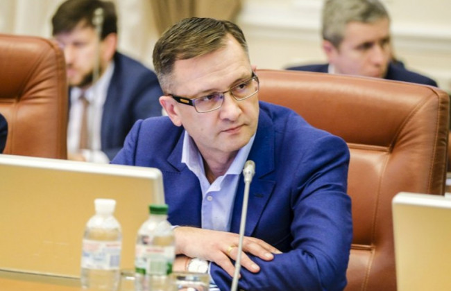 Уманский заявил, что «дорожный картель» разворовал миллиарды из COVID-фонда