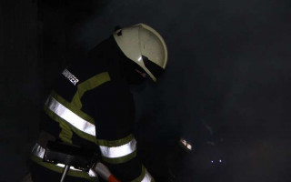 В Києві на Печерську палав автомобіль