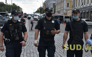 Карантин выходного дня во Львове: полиция закрыла почти 250 кафе и ресторанов