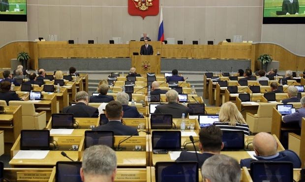 Госдума РФ поддержала в первом чтении законопроект о пожизненной неприкосновенности Путина