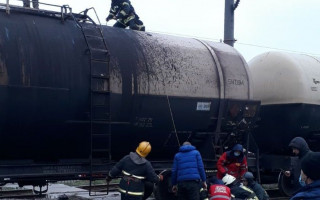Трагедия под Киевом: мужчина взобрался на поезд и получил удар током