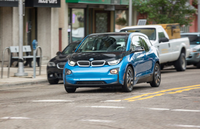 ТОП-10 лучших гибридов и электромобилей