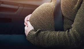 Киевлянка родила ребенка по дороге в роддом