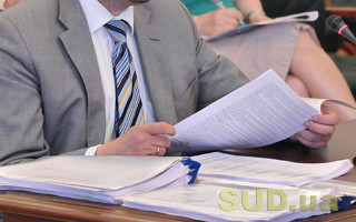 У Києві чоловік намагався переоформити квартиру за підробленими документами