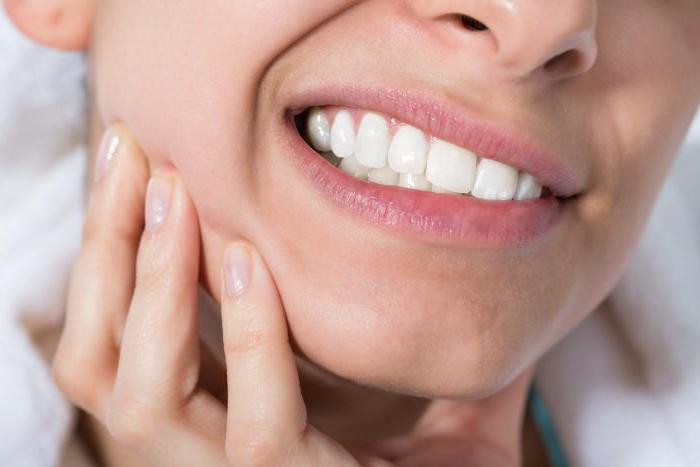 Коронавирус способен привести к потере зубов: что нужно знать