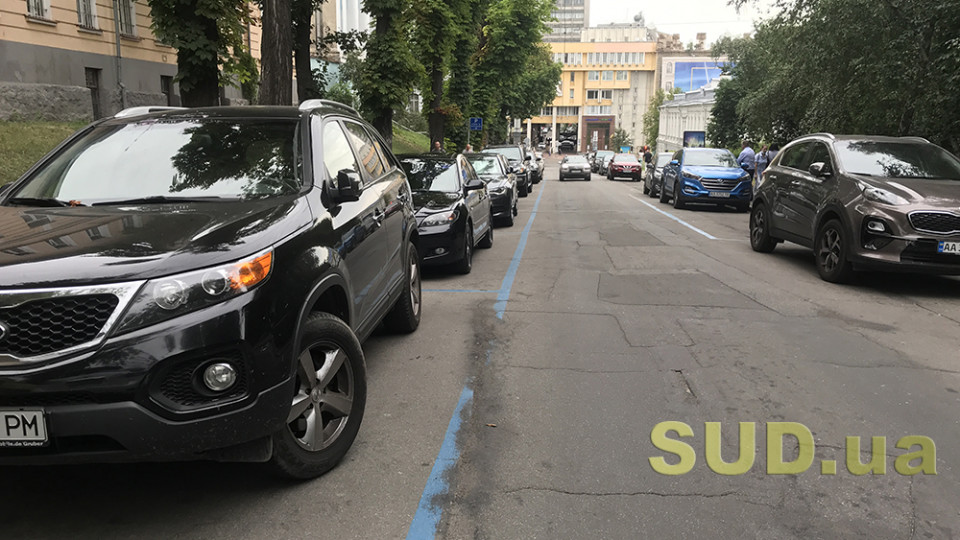 В Киеве могут появиться новые парковки