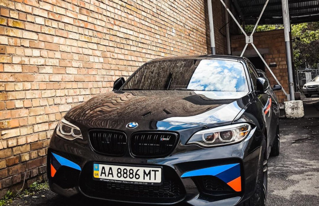 В Киеве заметили спорткар BMW почти за 1,5 млн