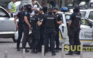 В центр Киева стянули силовиков: что случилось