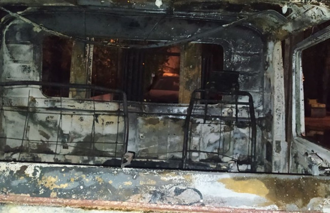 В Одессе на стоянке сгорели два автобуса и эвакуатор: фото