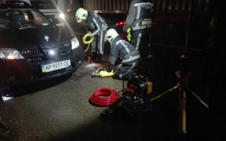 Смертельна ДТП в Києві: рятувальники дістали тіло з-під авто