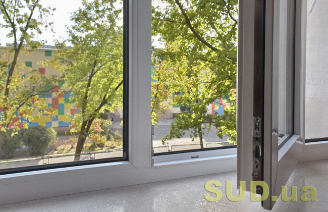 Был в гостях: В Одессе из окна многоэтажки выпал парень