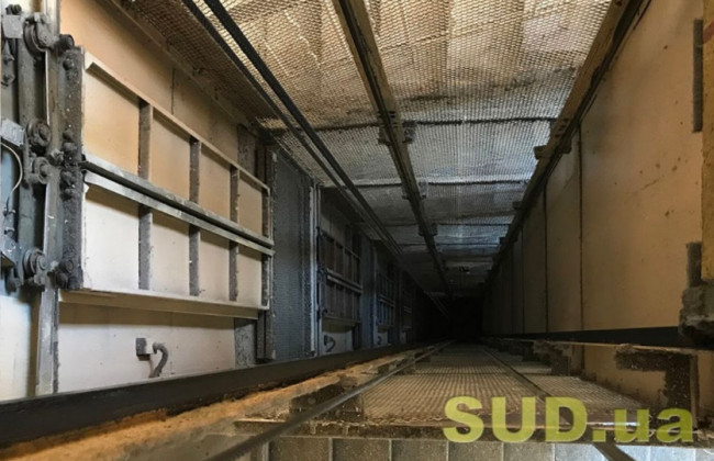 В киевском гипермаркете оборвался лифт: погиб мужчина