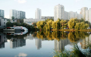 Очередная смерть в Голосеевсом районе: нашли тело утопленного мужчины