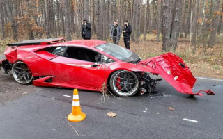 Под Киевом во время съемок фильма разбился элитный Lamborghini, фото
