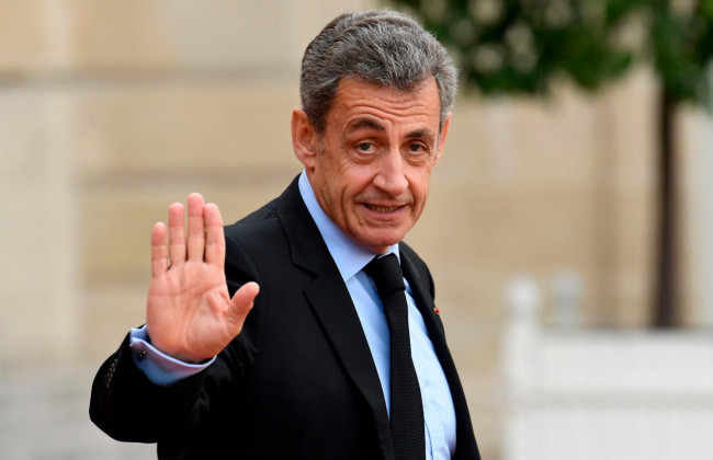 Суд над Николя Саркози приостановили сразу после открытия