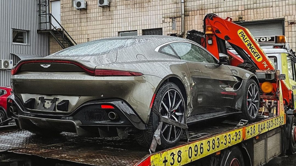 В Киеве заметили новейший спорткар Aston Martin