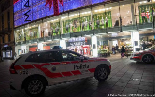 В Швейцарии исламистка с ножом напала на женщин в торговом центре