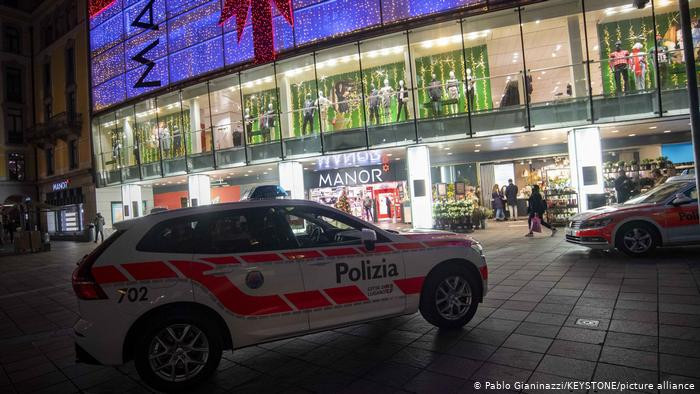 В Швейцарии исламистка с ножом напала на женщин в торговом центре